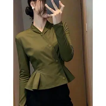 올리브 그린 랩 디자인 긴팔 셔츠