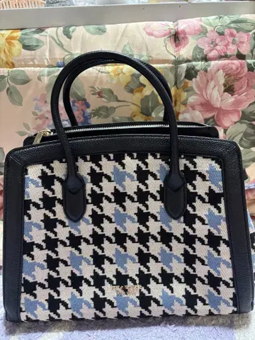 미사용품 kate spade 하운드 투스 핸드백