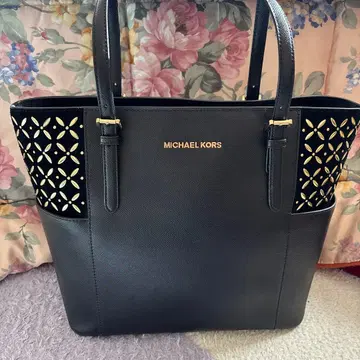 미사용품 MICHAEL KORS 블랙 토트백 A4 대용량