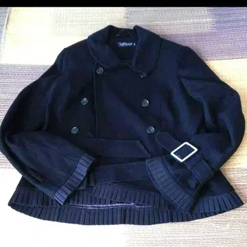 [ 구제 의류 ] 새상품급 런던 구매 탑샵 프릴 블랙 숏코트