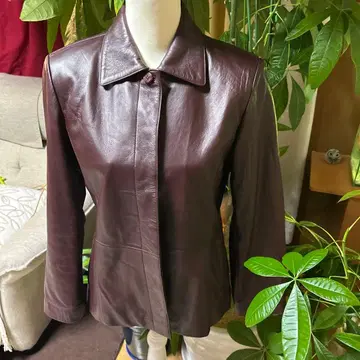 다크 보르도 가죽 자켓