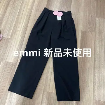 미사용 새상품 택 포함 emmi 블랙 팬츠 스트레이트