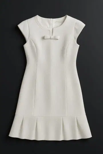 프리마셰릴 화이트 슬리브리스 플레어 원피스 M 상당 리본