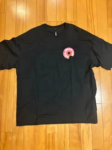 SILAS 블랙 T셔츠