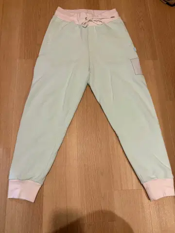 민트 그린 조거 팬츠 SAMPLES