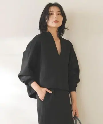 [ 새상품 ] UNFILOBEAUTY FORM JERSEY 키넥 풀오버