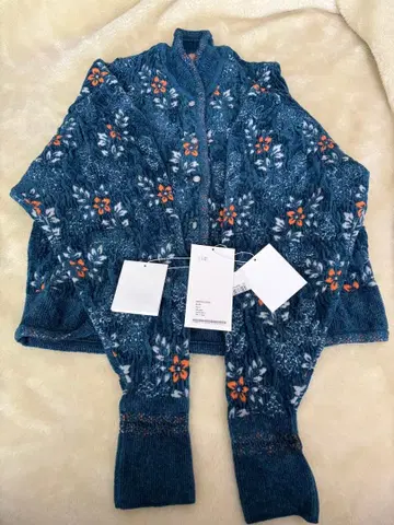 마메쿠로구치 이번 시즌 니트 가디건 블루 사이즈 2