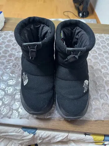 THE NORTH FACE 블랙 숏부츠