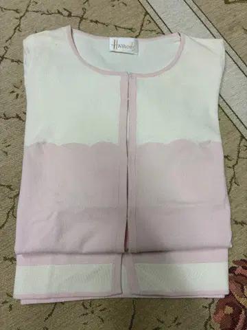 Harrods 핑크 화이트 긴팔 가디건