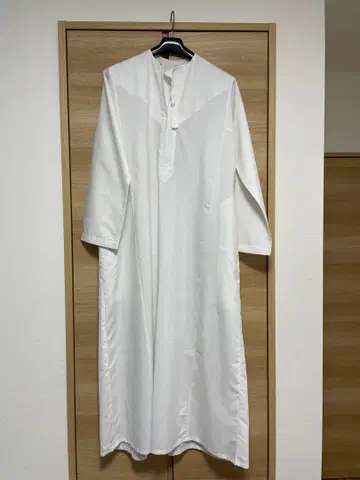 두바이 이슬람 민족 의상 칸두라