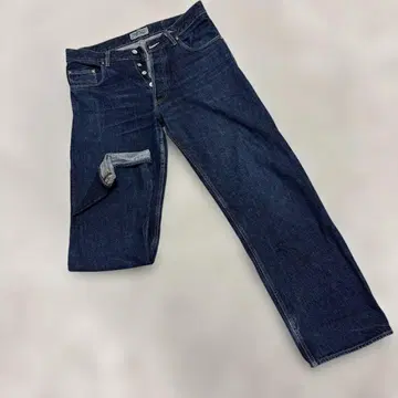 WESC 스트레이트 데님