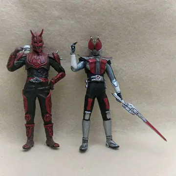 가면라이더 덴오 소드 폼 & 모모타로스 피규어