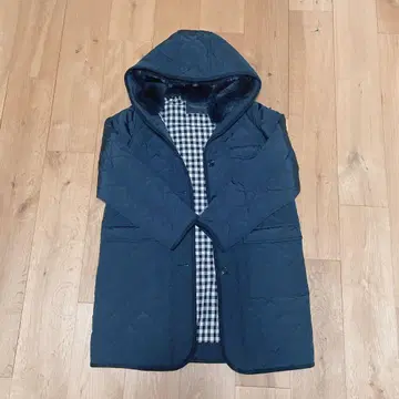 Sunny Clouds 퀼팅 코트 블랙