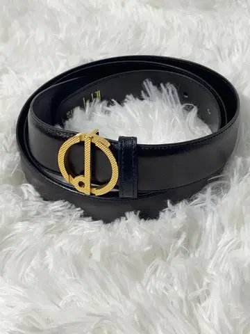 새상품급 던힐 골드 로고 버클 천연 가죽 벨트 블랙 전체 길이 122