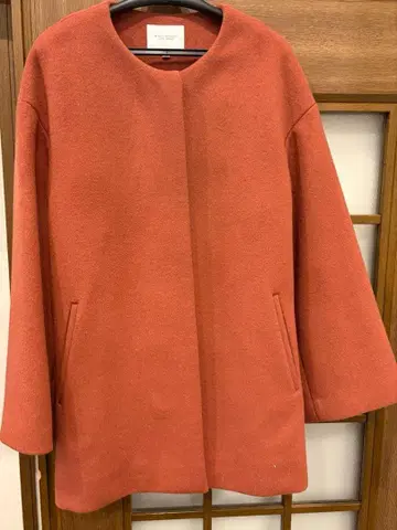 유나이티드 애로우즈 코트