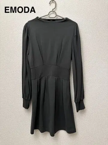 원가의 약 50% OFF! EMODA 암 턱 미니 원피스 그레이 프리