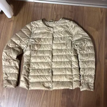 유니클로 울트라 라이트 다운 컴팩트 자켓 코트 M