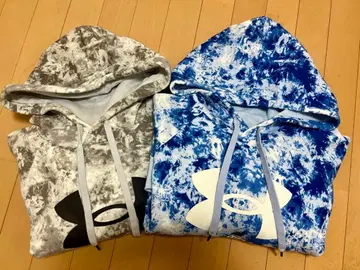 언더아머 속기모 타이다이 패턴 후드티 그레이 & 블루