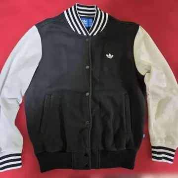 adidas 바시티 자켓 블랙/화이트