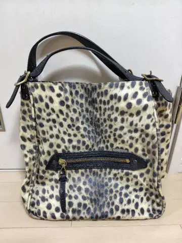 EVER KHAKI 레오파드 무늬 숄더백