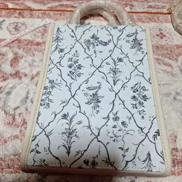 FURFUR 꽃무늬 숄더백