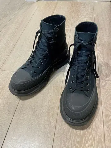 알렉산더 맥퀸 스니커즈