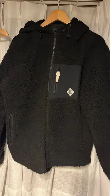 블랙 플리스 보아 자켓