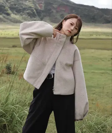 Reurie' 숏 울 코트