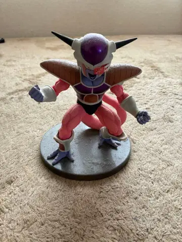 드래곤볼 프리저 피규어