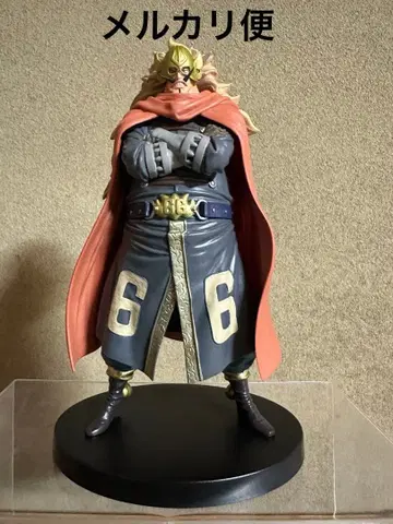 빈스모크 패밀리 저지 피규어