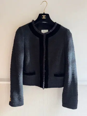 쿠미쿄쿠 노카라 자켓 스커트 셋업 블랙