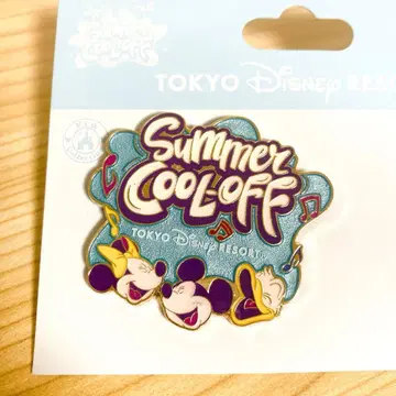 새상품 서머쿨오프 미세스 콜라보 디즈니 프렌즈만 핀 배지 익명