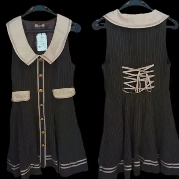 자수 장식 바이컬러 핀스트라이프 패턴 점프 스커트