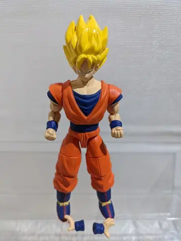 초사이어인 갓 슈퍼사이어인 손오공 피규어