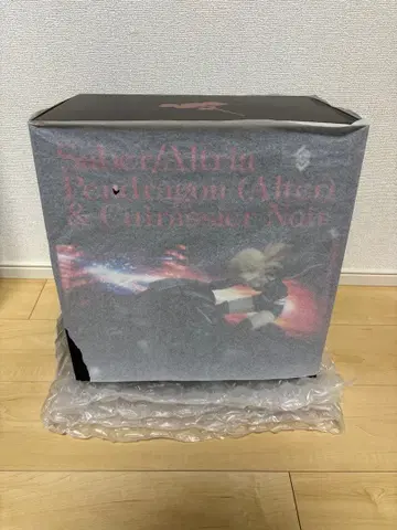 [ 미개봉 ] 세이버/알토리아 펜드래곤 ( 얼터 ) & 퀼라슈 느와르