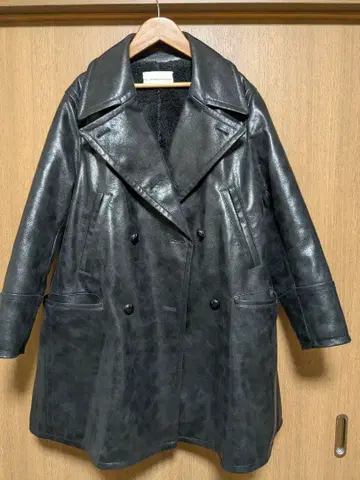 GU and beautiful people 가죽 코트 S 사이즈