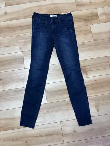 다크 블루 스키니 데님