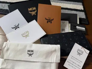 MCM 블랙 가죽 장지갑 수납 가방 포함
