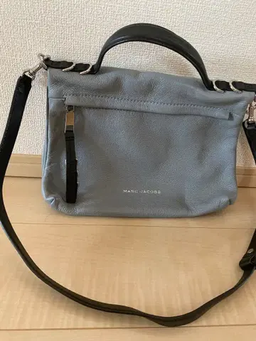 MARC JACOBS 백