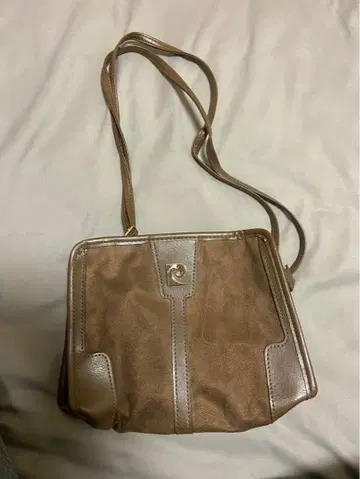 archive y2k 00s leather handbag