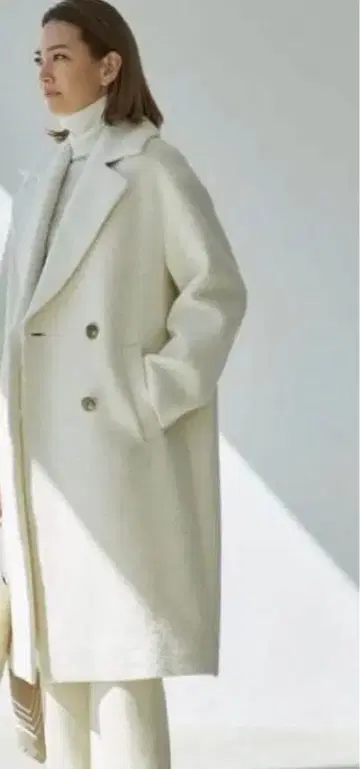 [새상품급] theory luxe Faro Maryna 부클레 코트