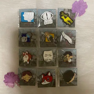 요루시카 전생 핀 배지 가챠 컴프 꽃잎 포함