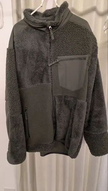 유니클로 엔지니어드 가먼츠 플리스