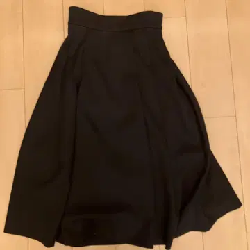 UNITED ARROWS 블랙 플레어 스커트 롱