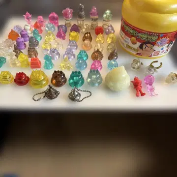 야마자키 운치 거대 캔 인형 약 60개