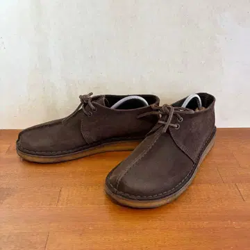 새상품급 클락스 40주년 한정판 모델 디저트 트렉 24.5cm 브라운