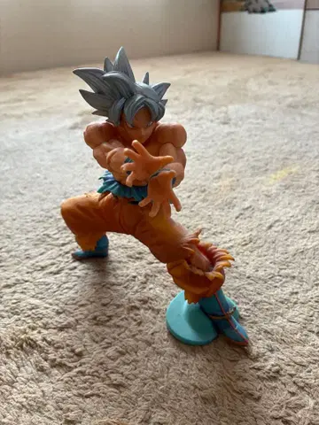 드래곤볼 피규어 손오공 (신격)