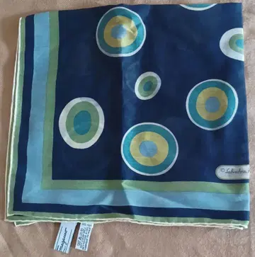 [ 배송비 포함 익명 배송 ] 페라가모 미니 스카프