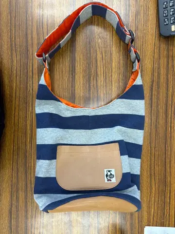 참스, 스트라이프 숄더백