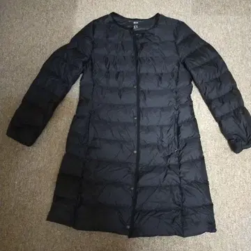 유니클로 UNIQLO 울트라 라이트 다운 코트 노카라 수납 봉투 있음